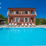 Ostria Villa
