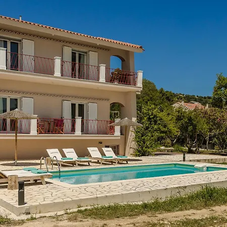 Ostria Villa *